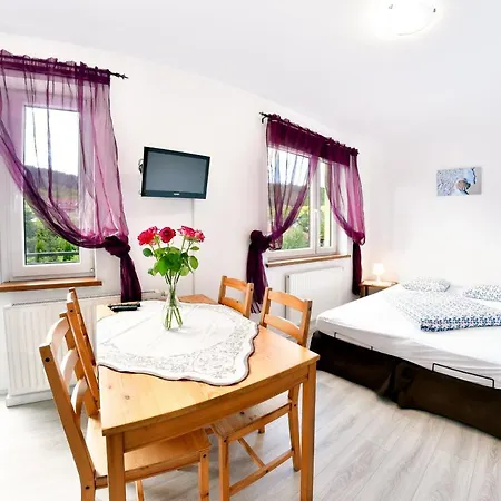 Valle Nocleg ze śniadaniem 3*